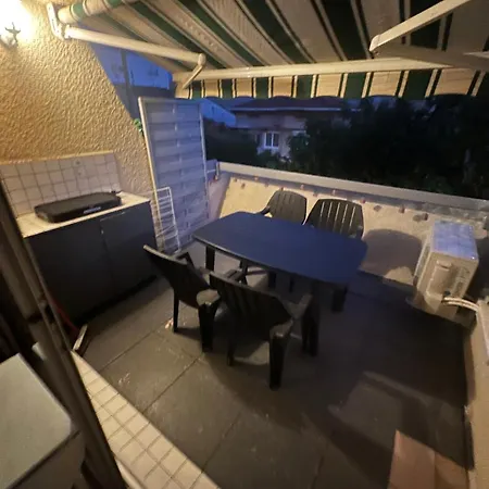 T2 Dans 100m De La Avec 2 Terrasses *